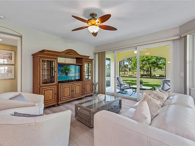 1263 Rialto Way #102 — Photo 4