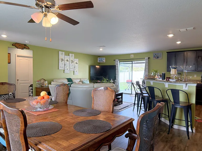 35901 Joewood Ave — Photo 3