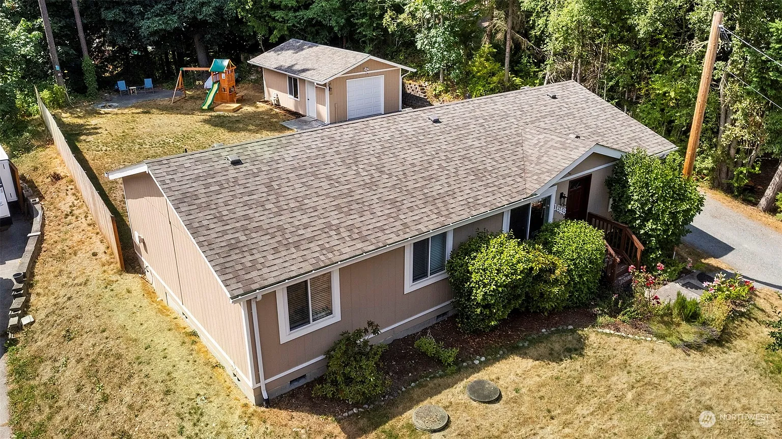 1648 Aspen Drive photo 1