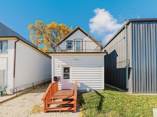 12 13 1/2 St N, Fargo, ND 58102