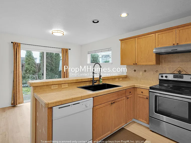 6582 NW Connery Ter — Photo 8