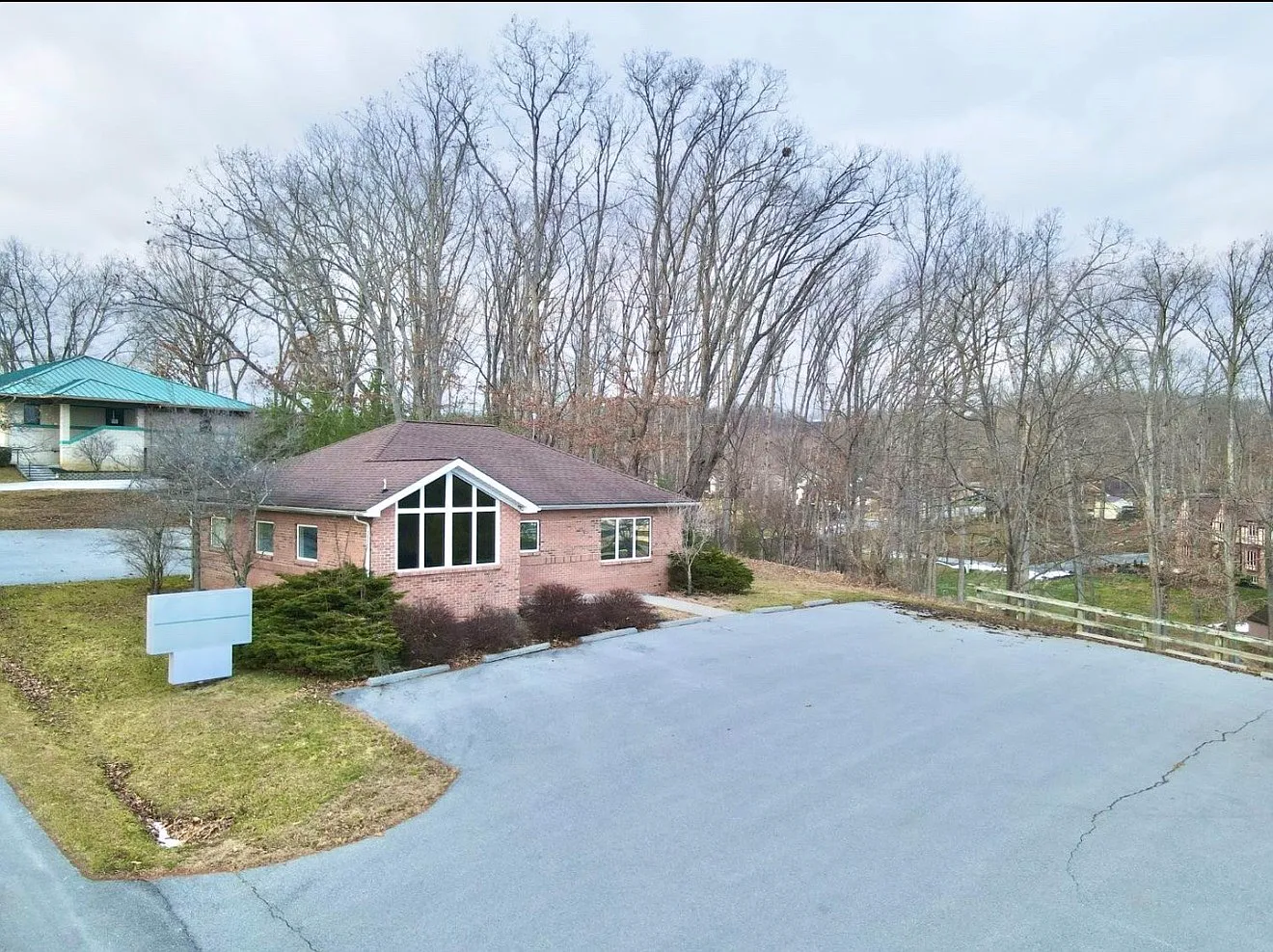 3 bed, 1400 sqft, $1,900 — Photo 2