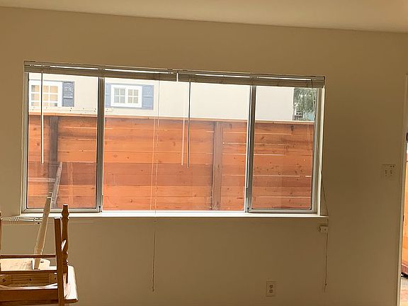 5th image of 132 Seaview Ave