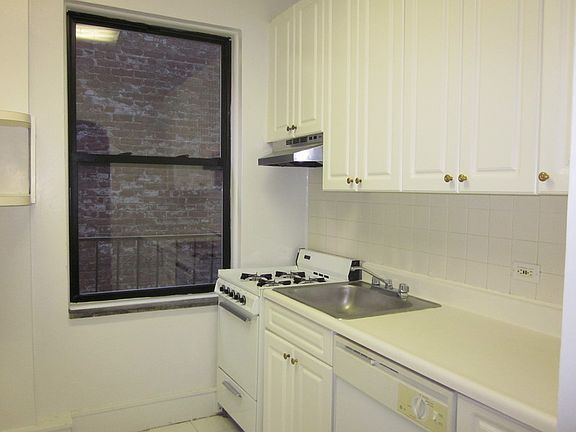3rd image of 925 W End Ave APT 6F
