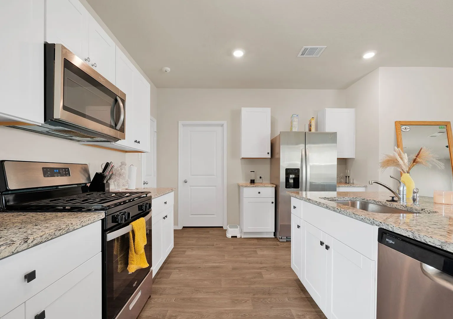 Spacious 4-Bedroom Beauty in Riverstone at Westpointe with Community Perks! — Photo 3