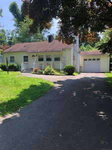 19 Sunset Road, North Haven, CT, 06473