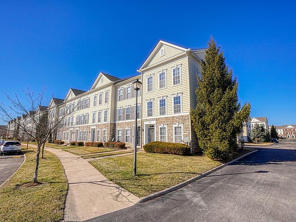 2nd image of 5542 Bow Falls Blvd #37