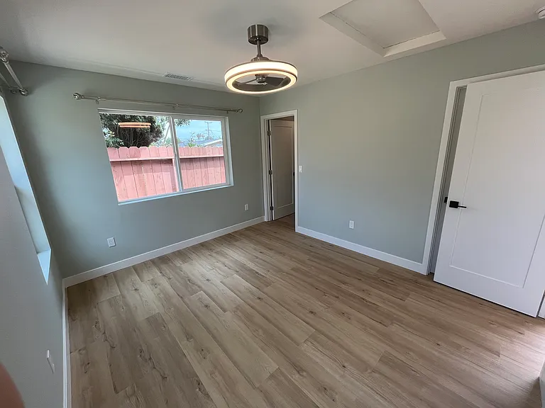 4545 Limerick Ave — Photo 12