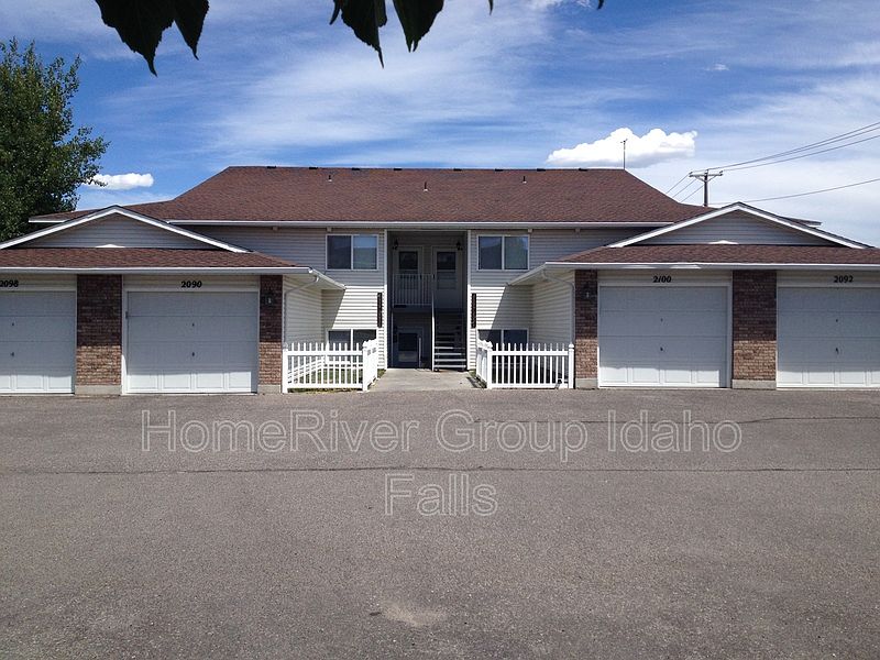 1st image of 2070 Meppen Dr