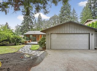 14000 SW River Ln, Tigard, OR 97224