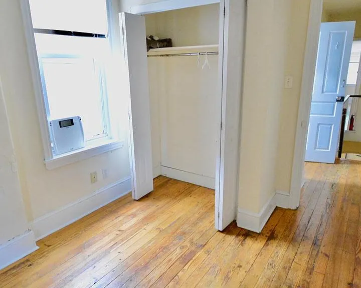 3690 Eveline St — Photo 17