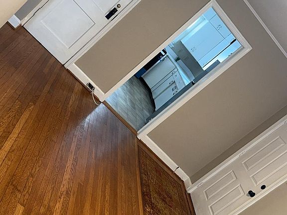 3rd image of 344 N Lee St