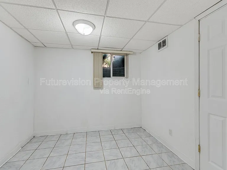 1703 Glenwood Ave — Photo 12
