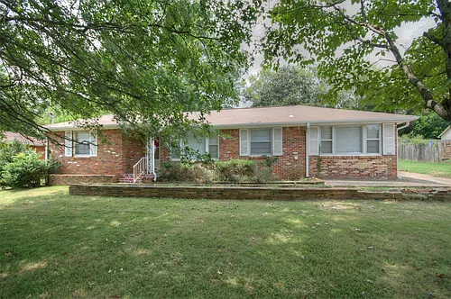 7620 Charlotte Dr SW Photo 1