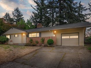 11004 E Burnside St, Portland, OR 97216