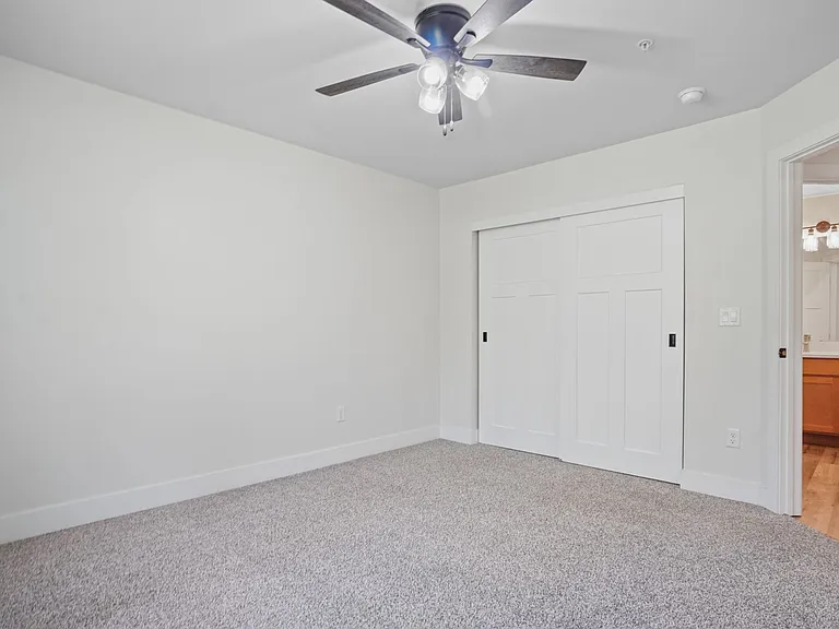 113 Eiche Dr — Photo 37