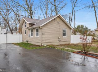 208 S Brewster Rd, Vineland, NJ 08361