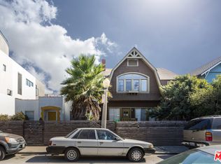 22 Horizon Ave, Venice, CA 90291