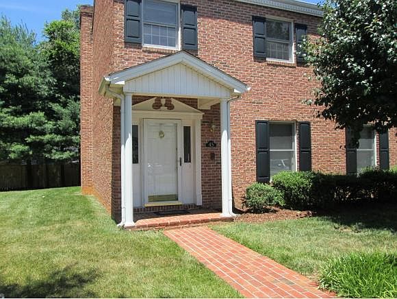 1st image of 2734 Oakland Ave #E45