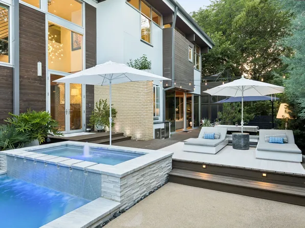 830 Kessler Woods Trl, Dallas, TX 75208