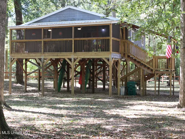 1149 Dogwood Trl, McComb, MS 39648