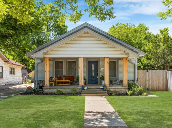 910 W Fischer St, Sherman, TX 75092
