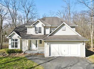 1005 Salamanca Dr, Tobyhanna, PA