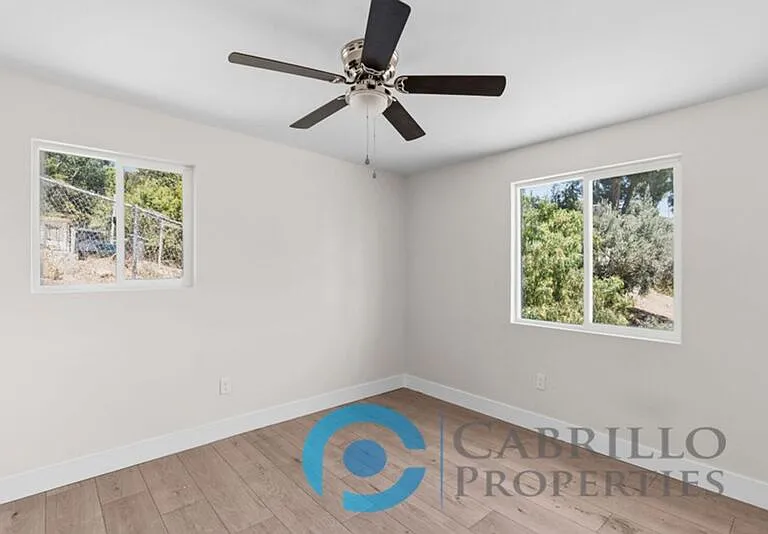 407 Idaho Ave #B — Photo 6