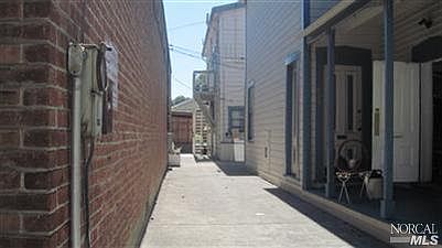 4th image of 622 1st St