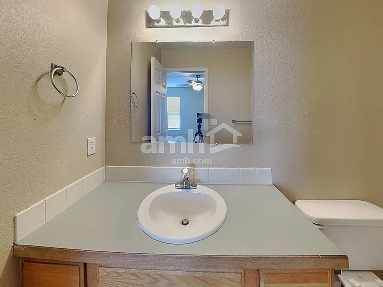 3009 Armadillo Ct — Photo 10