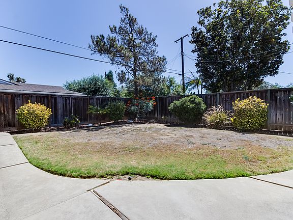 5th image of 12912A Woodlawn Ave