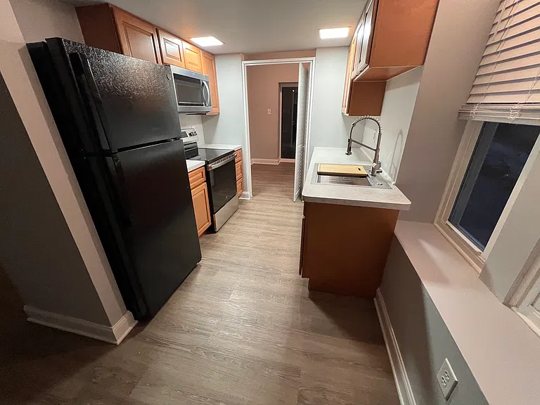 723 Ridge Ave #11 — Photo 3