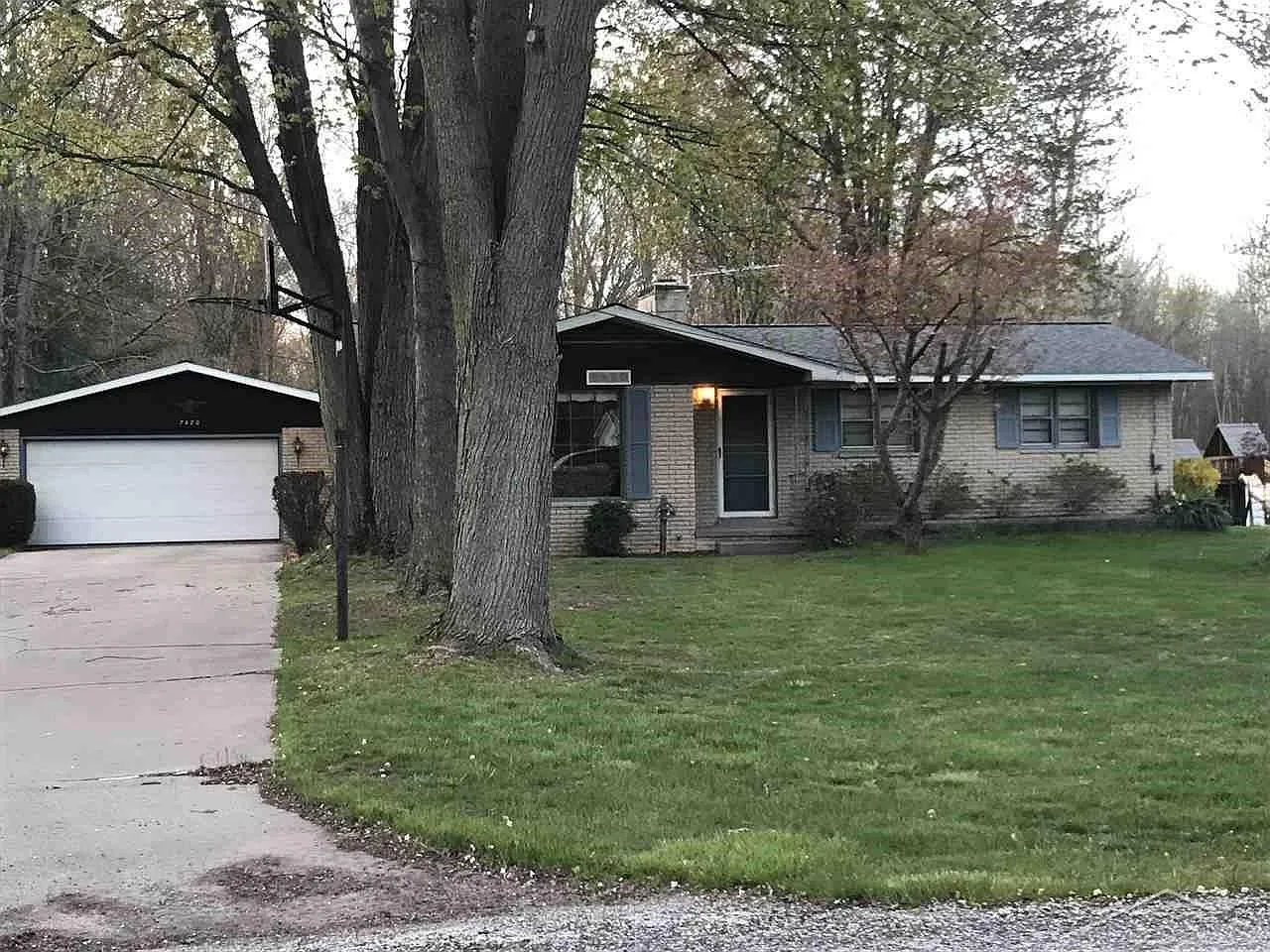 7480 McCliggott Rd photo 1