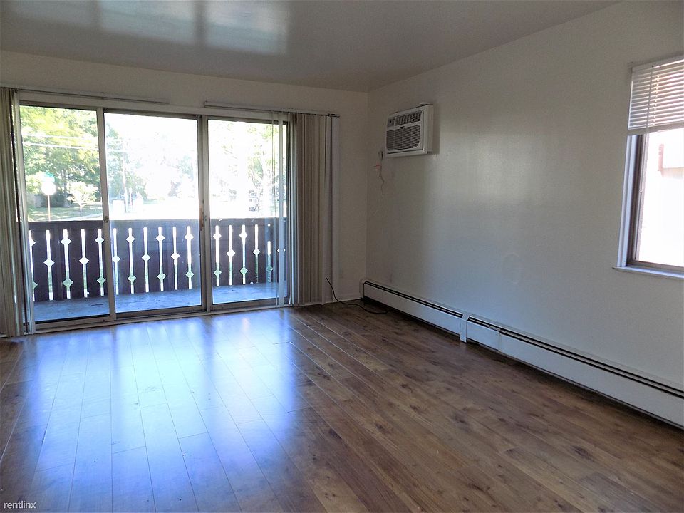 Living Room - Typically furnished