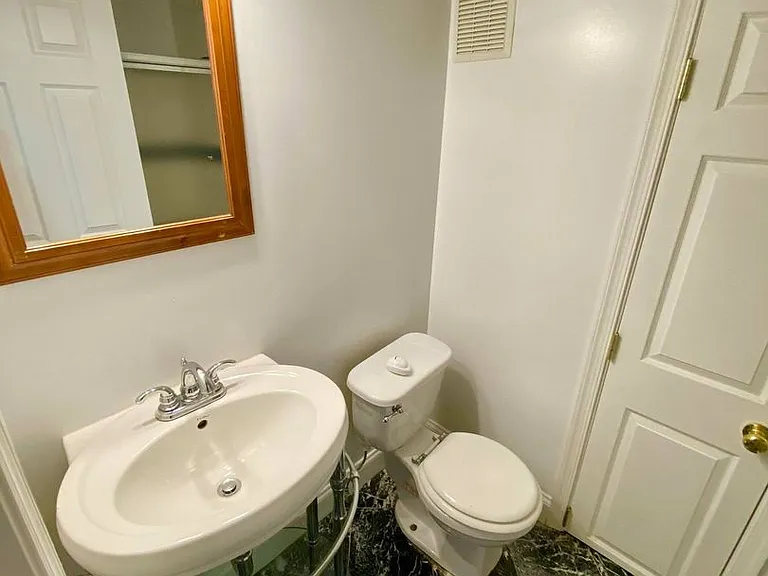 106 S Bouldin St — Photo 18