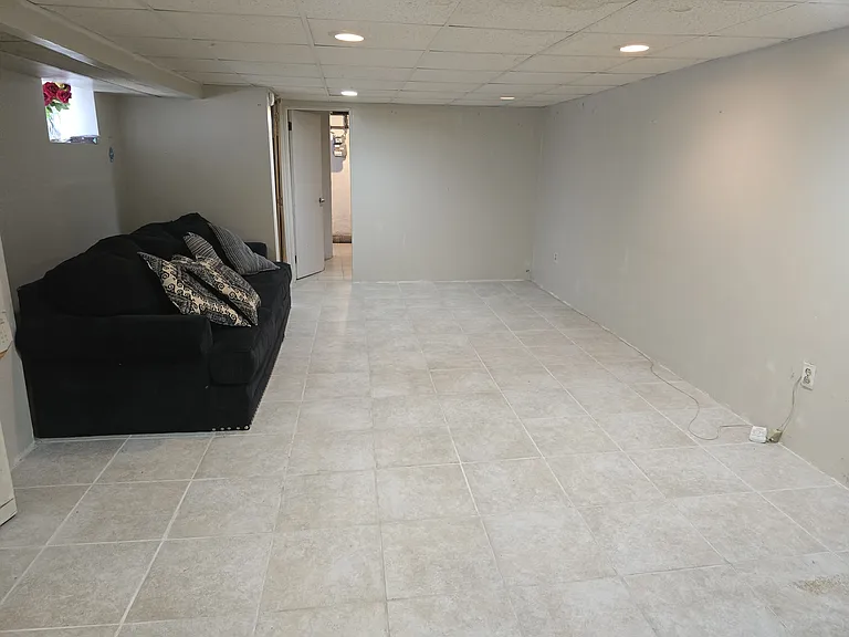 1420 Saint Vincent St — Photo 30