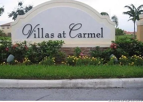 Villas At Carmel Condo No — Photo 1