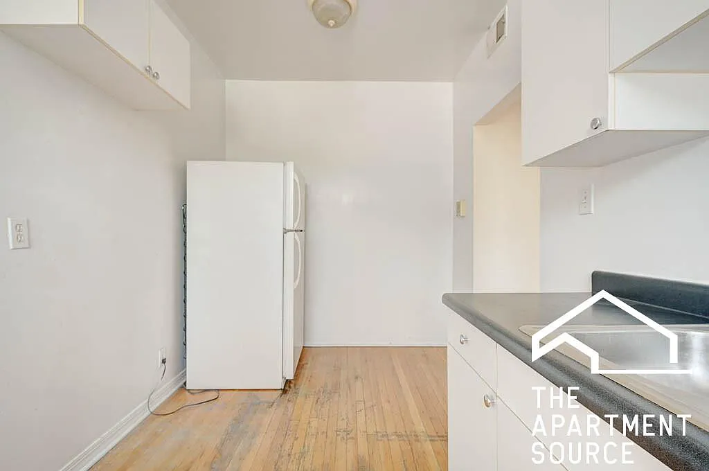 3040 West Wellington Avenue #3 — Photo 3