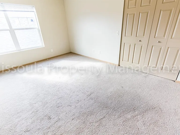 2403 38th St — Photo 6