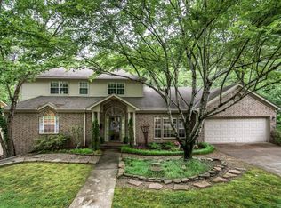 3803 Foxcroft Rd, Little Rock, AR 72227