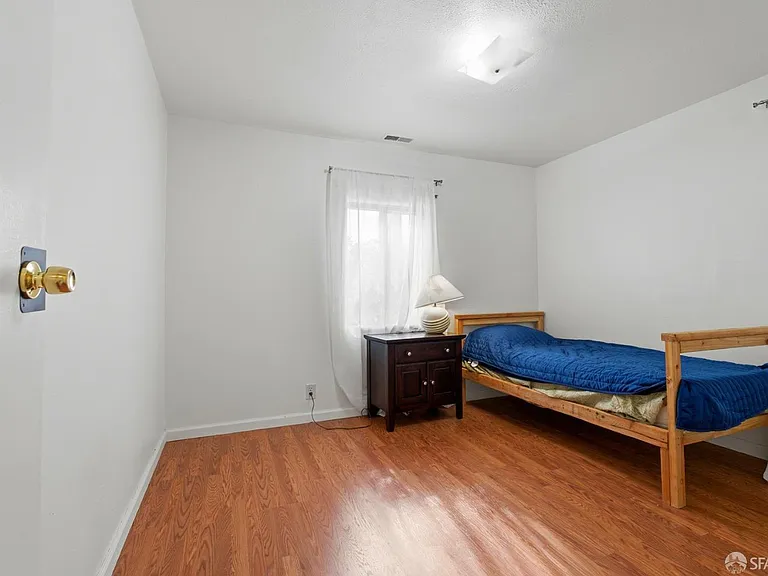 3421 Roosevelt Ave — Photo 12