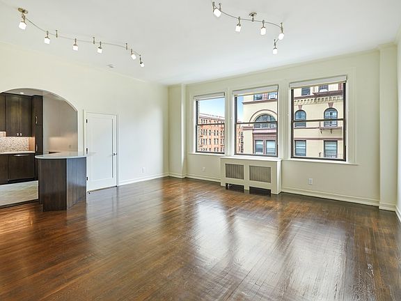 3rd image of 54 W 74th St APT 404