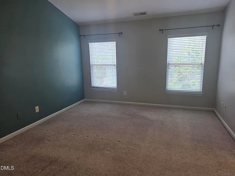 124 Braeside Ct — Photo 26