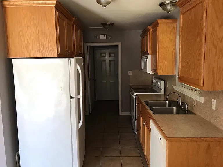 43179 Remington Dr — Photo 5