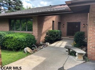 1327 S Inverary Pl, State College, PA 16801