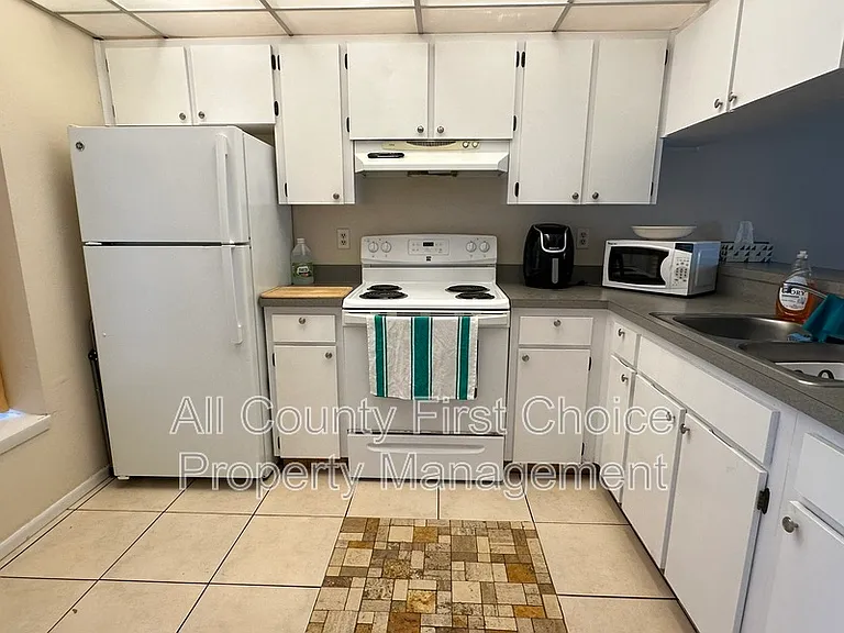 7315 Parkside Villas Dr — Photo 3