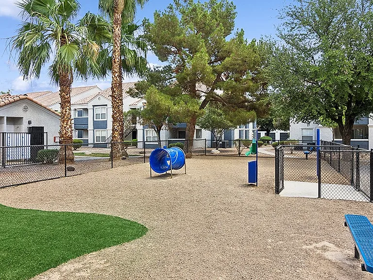 Monterra — Photo 19