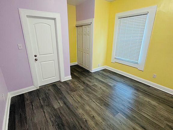3rd image of 2848 N Illinois St