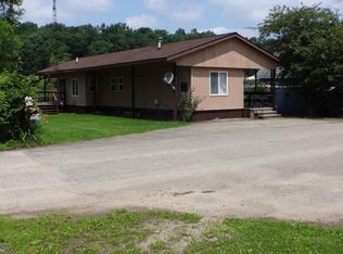 3576 S Shore Dr, Delton, MI 49046