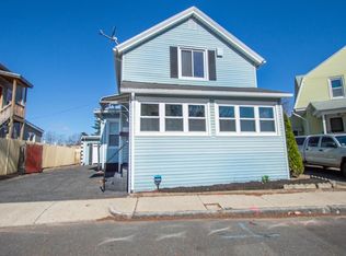 20 Manhattan St, Springfield, MA 01109
